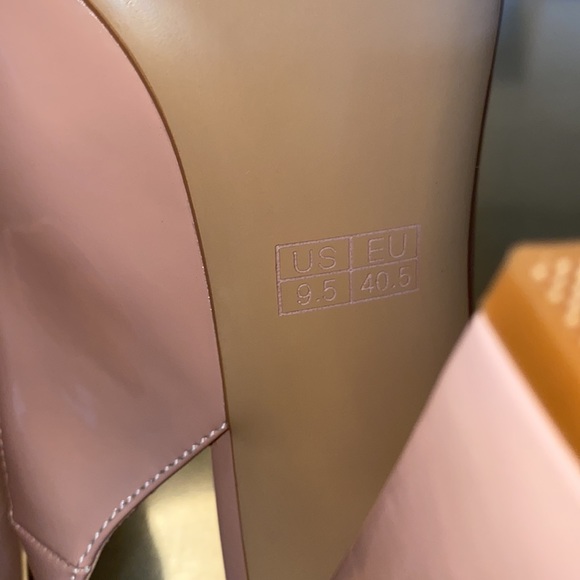 NWT Eldof Slingback Pointed Toe Pump in Beige - Picture 12 of 12